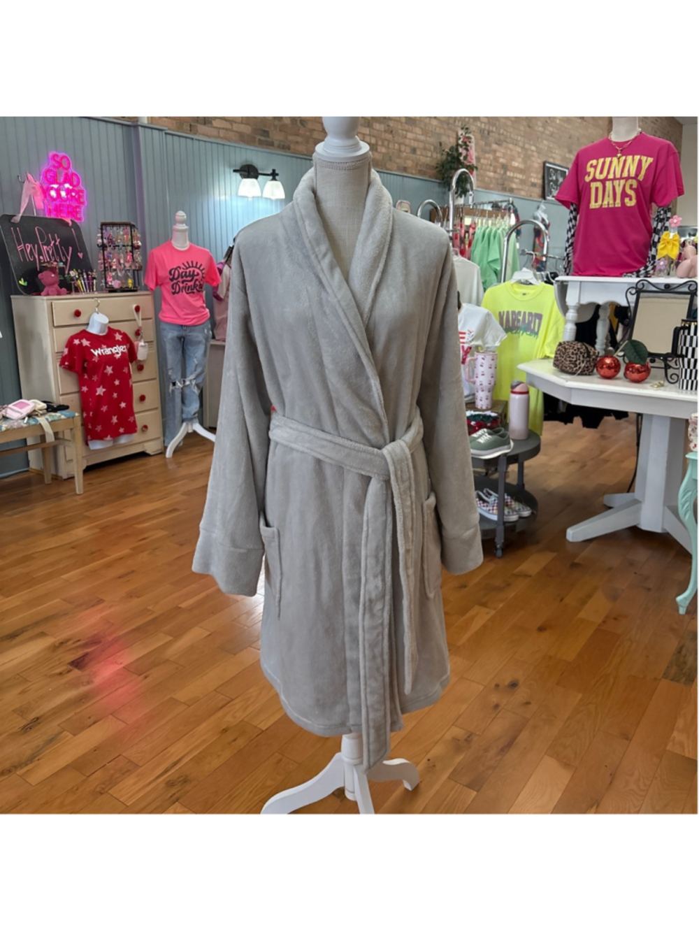 Soma Embraceable Plush Short Robe L/XL Quiet Gray
